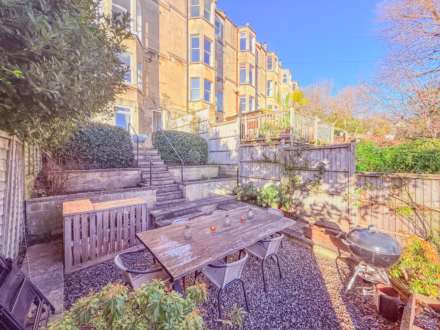 Belgrave Crescent, Bath, Image 24