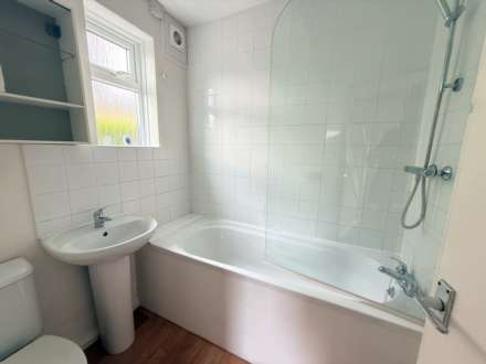 Eastover Grove, Bath, Image 5