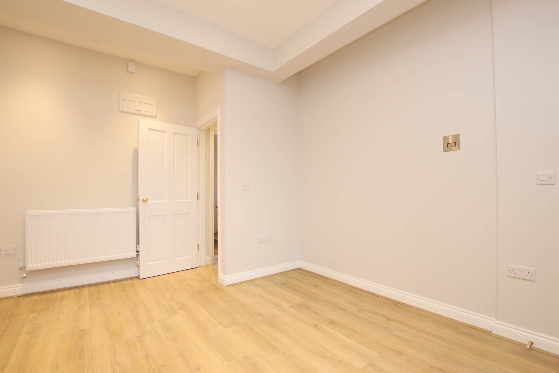 Victoria Terrace, Bath, Image 8