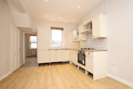 Victoria Terrace, Bath, Image 6