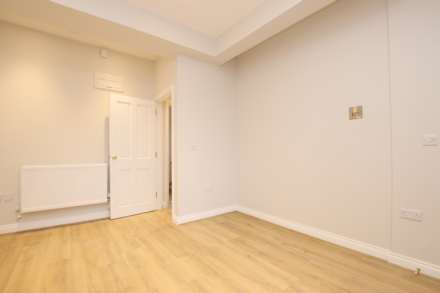 Victoria Terrace, Bath, Image 8