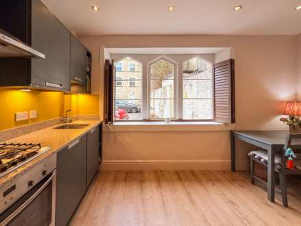 Sutcliffe House, Bath, Image 3