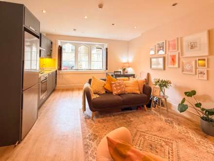 Sutcliffe House, Bath, Image 6