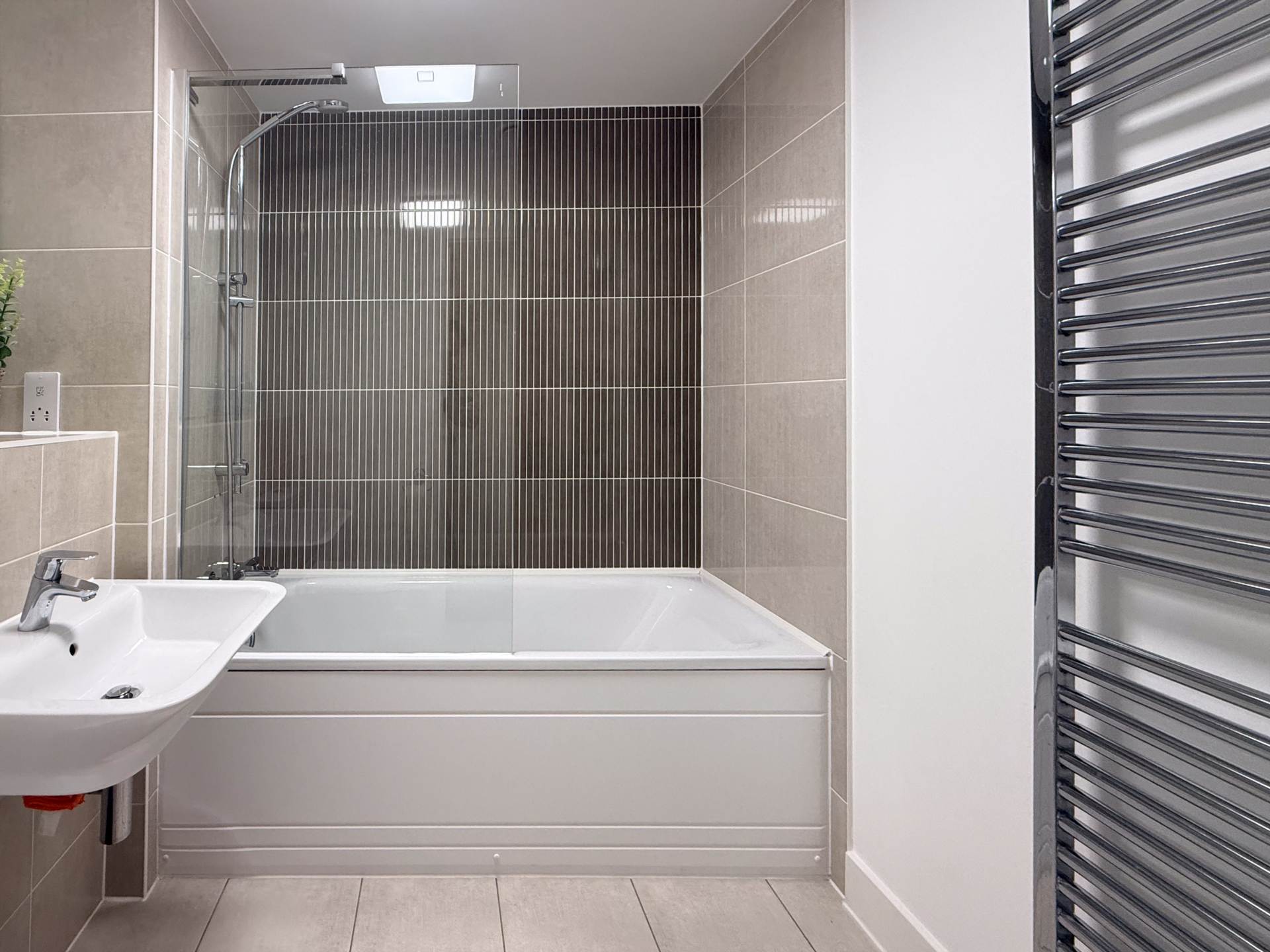 Corinthian, Midland Road, Image 20