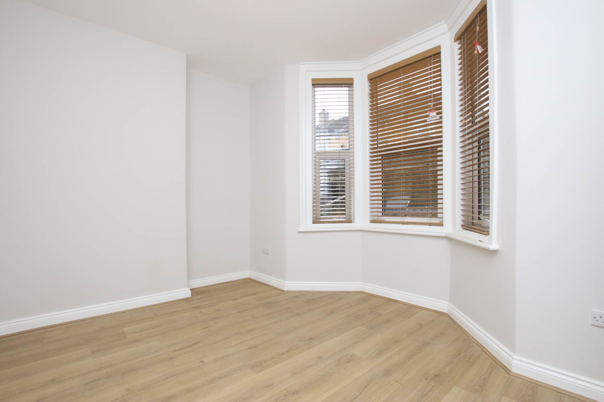 Victoria Terrace, Bath, Image 10