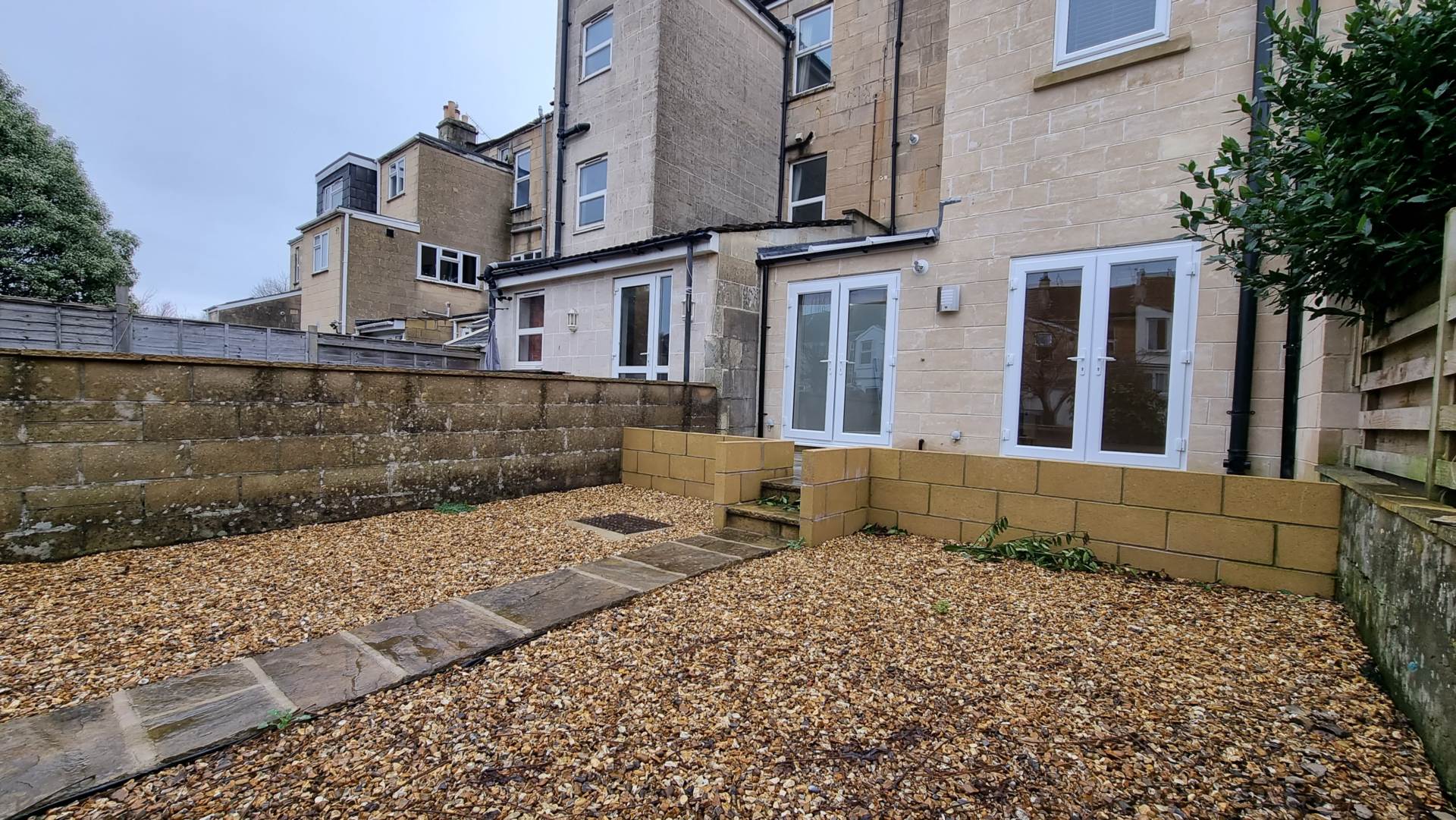 Victoria Terrace, Bath, Image 14