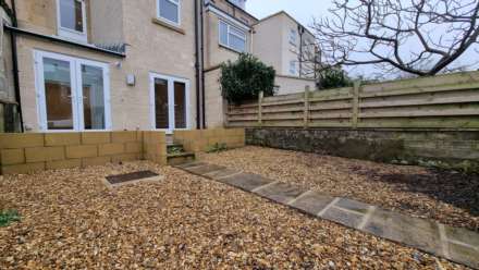 Victoria Terrace, Bath, Image 13