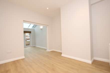 Victoria Terrace, Bath, Image 6