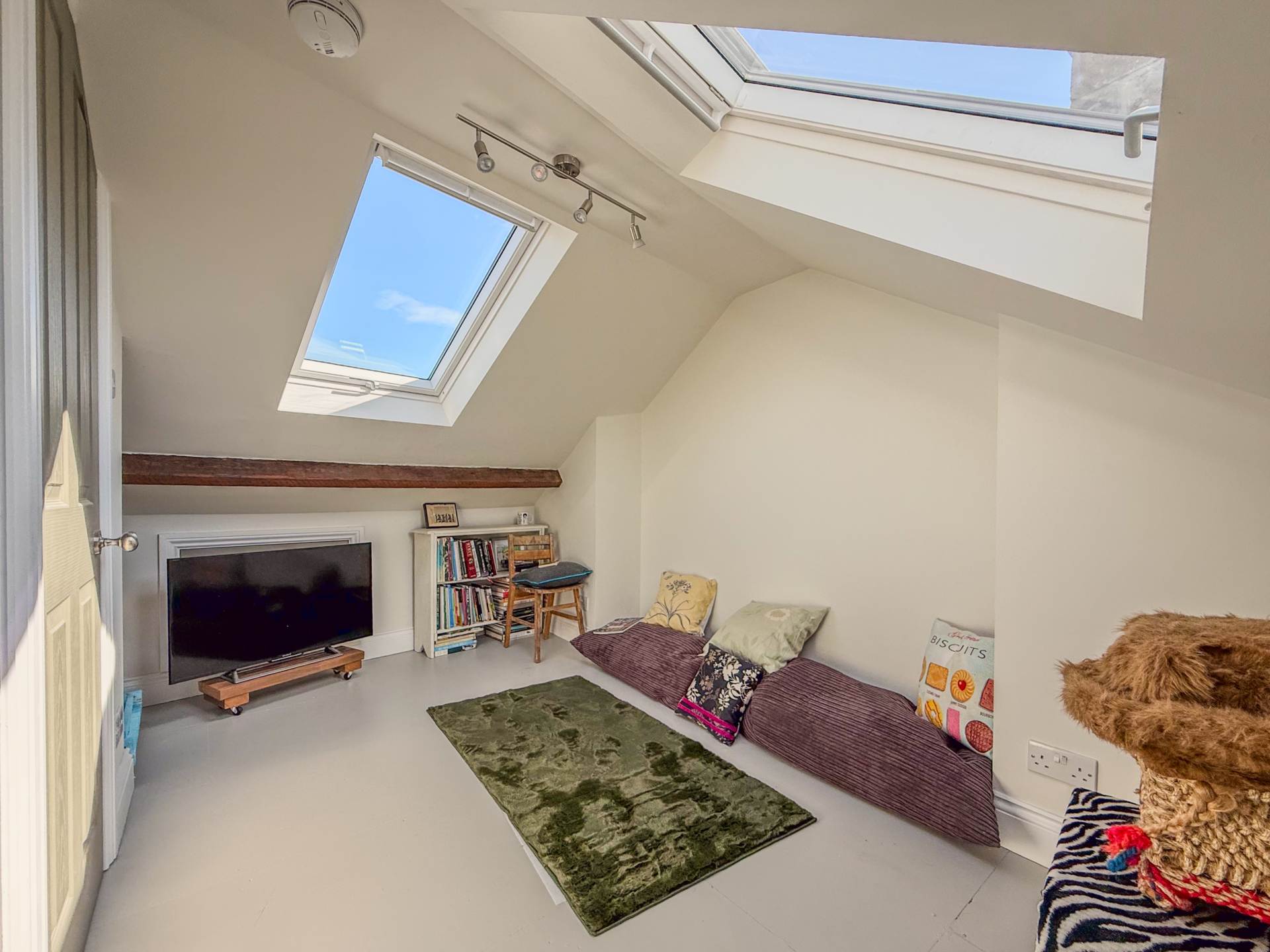 Tyning Terrace, Bath, Image 24