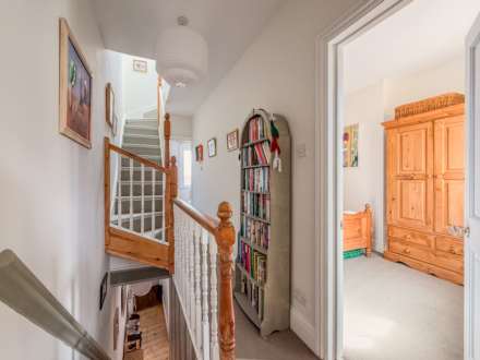 Tyning Terrace, Bath, Image 11