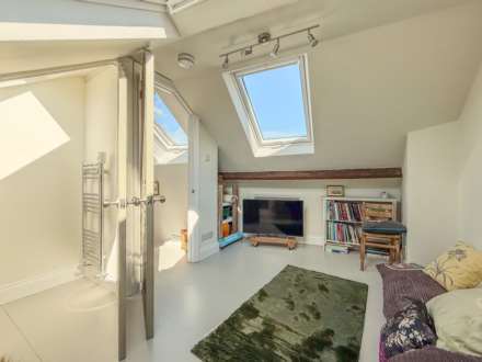 Tyning Terrace, Bath, Image 21