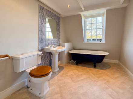 Grosvenor Place, Bath, Image 17