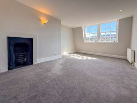 Grosvenor Place, Bath, Image 3