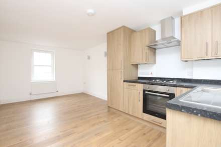 Horstmann Close, Bath, Image 5