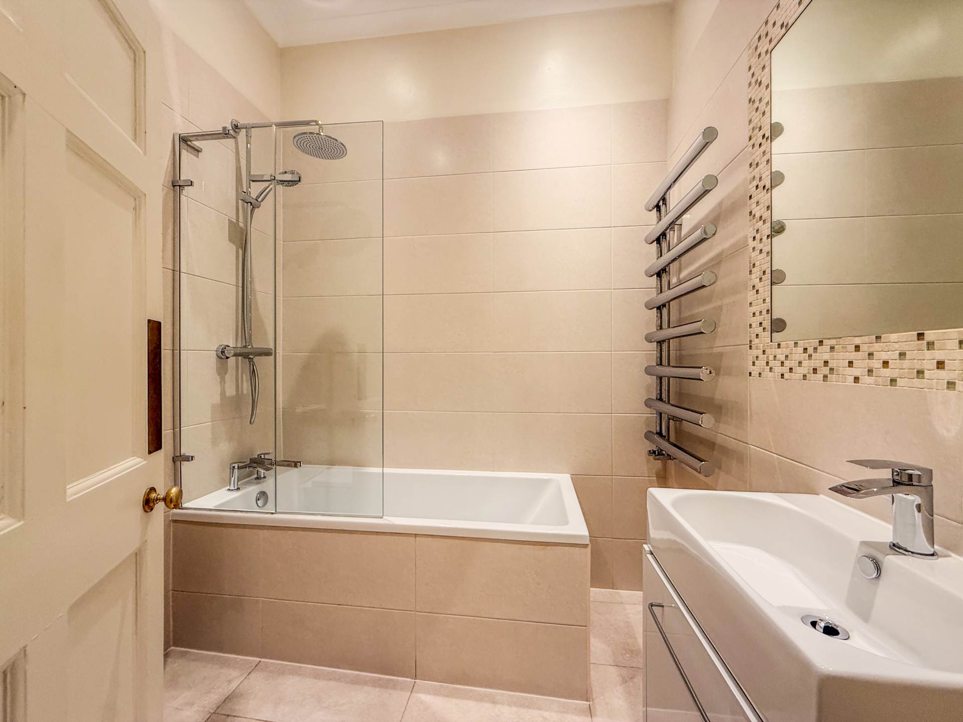 Grosvenor Place, Bath, Image 20