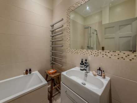 Grosvenor Place, Bath, Image 12