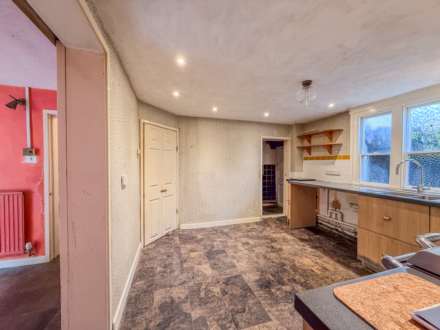 Clarence Street, Bath, Image 20