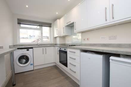 Cleveland Court, Bathwick Hill, Image 5