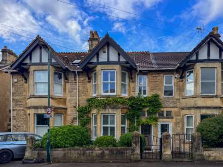 Rockliffe Avenue, Bath