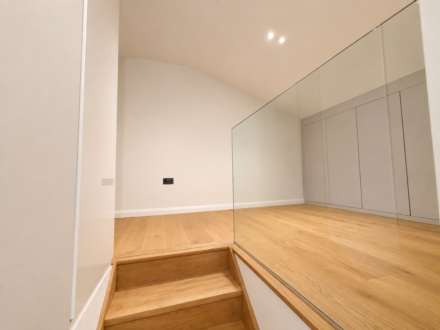Greenway Crescent, Bath, Image 17