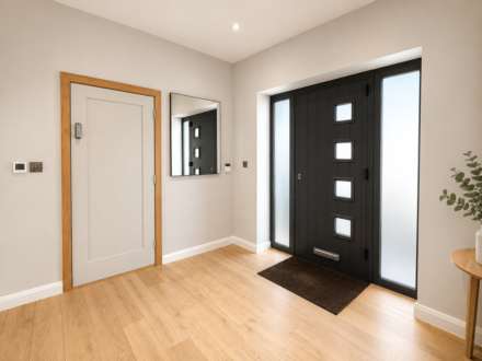 Greenway Crescent, Bath, Image 2