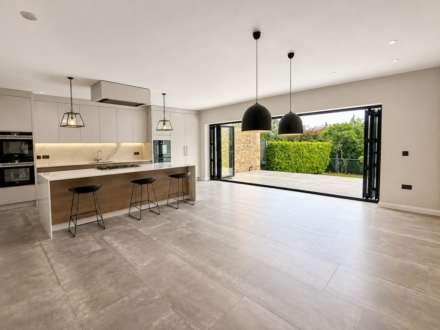 Greenway Crescent, Bath, Image 4