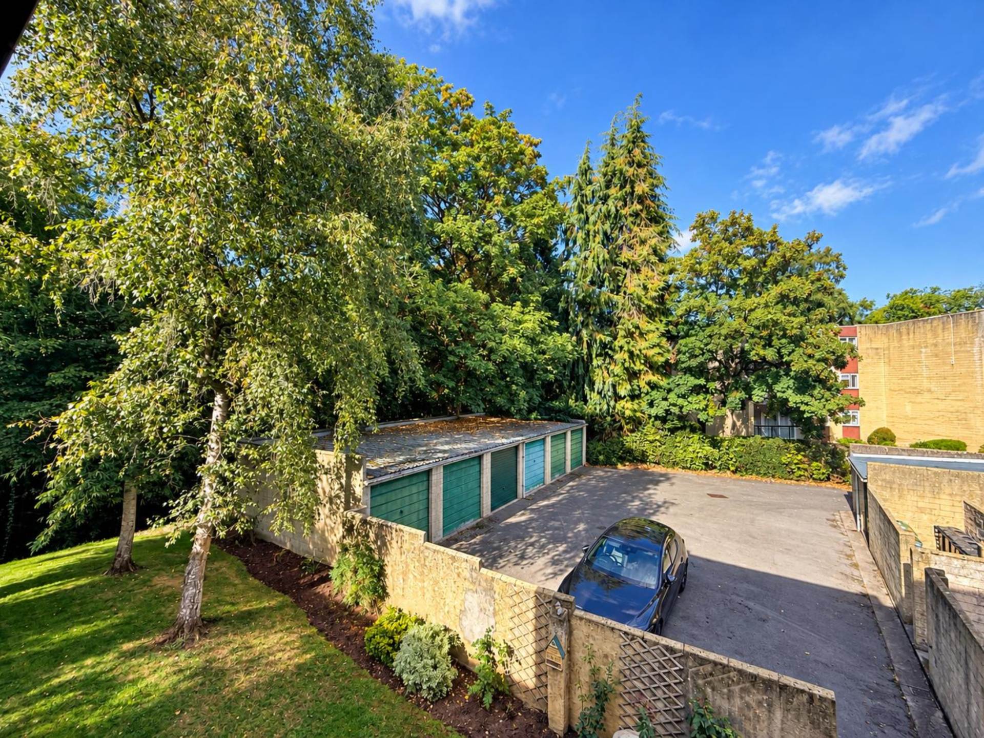 Pitman Court, Bath, Image 15