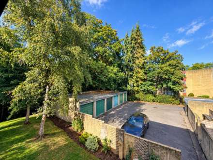 Pitman Court, Bath, Image 15