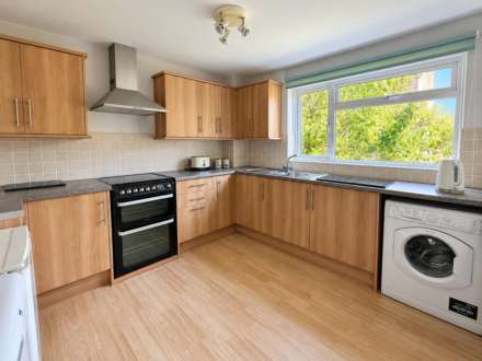 Pitman Court, Bath, Image 8