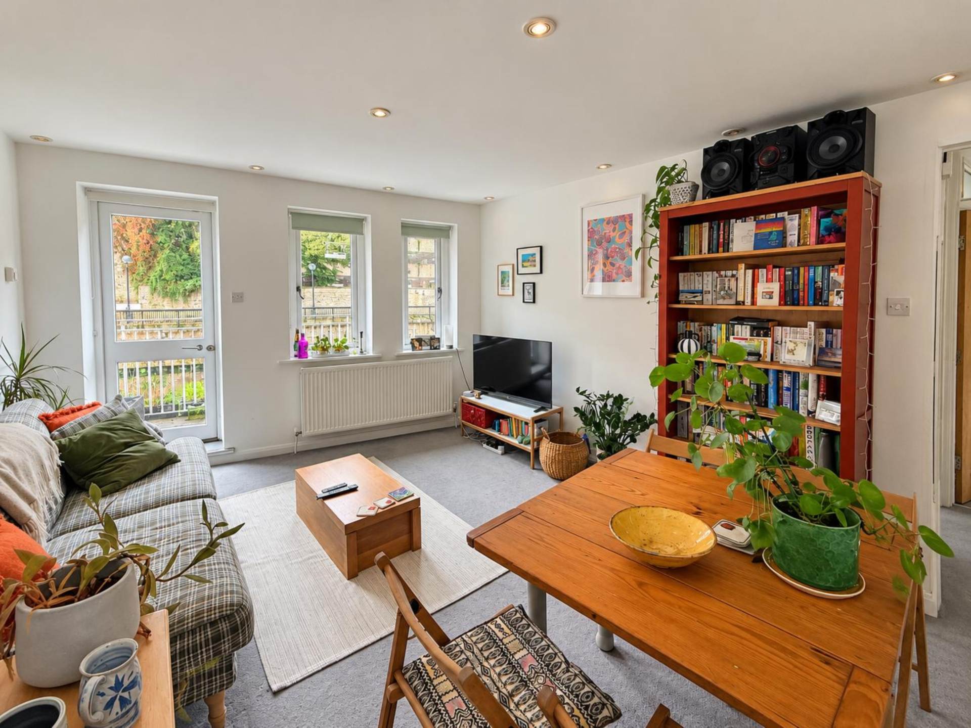 Caxton Court, Bath, Image 4