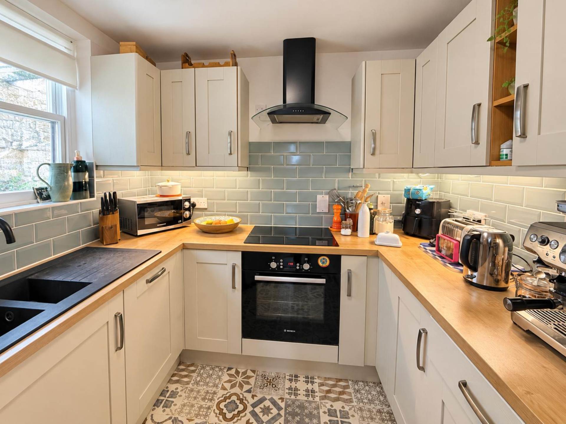 Caxton Court, Bath, Image 6