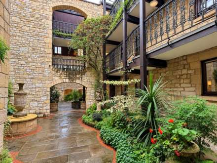 Caxton Court, Bath, Image 11