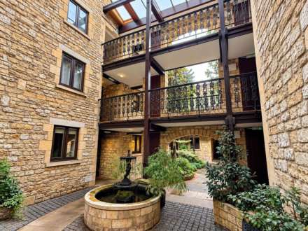 Caxton Court, Bath, Image 13