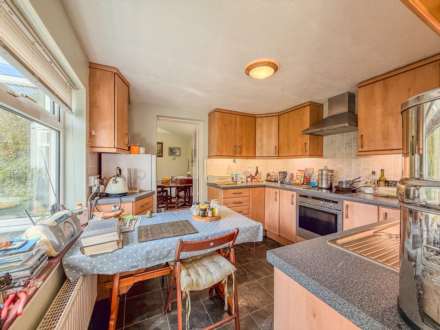 Weatherly Avenue, Bath, Image 11