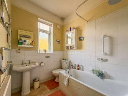 Weatherly Avenue, Bath, Image 22