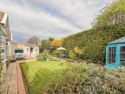 Weatherly Avenue, Bath, Image 24