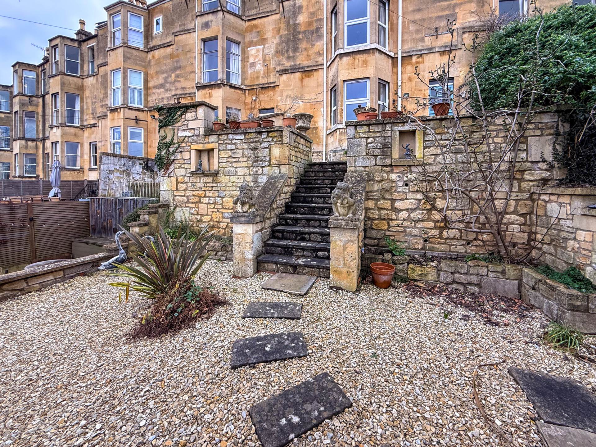 Belgrave Crescent, Bath, Image 19