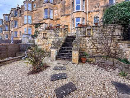 Belgrave Crescent, Bath, Image 19