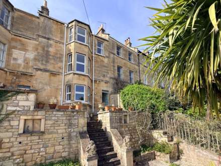 Belgrave Crescent, Bath, Image 32