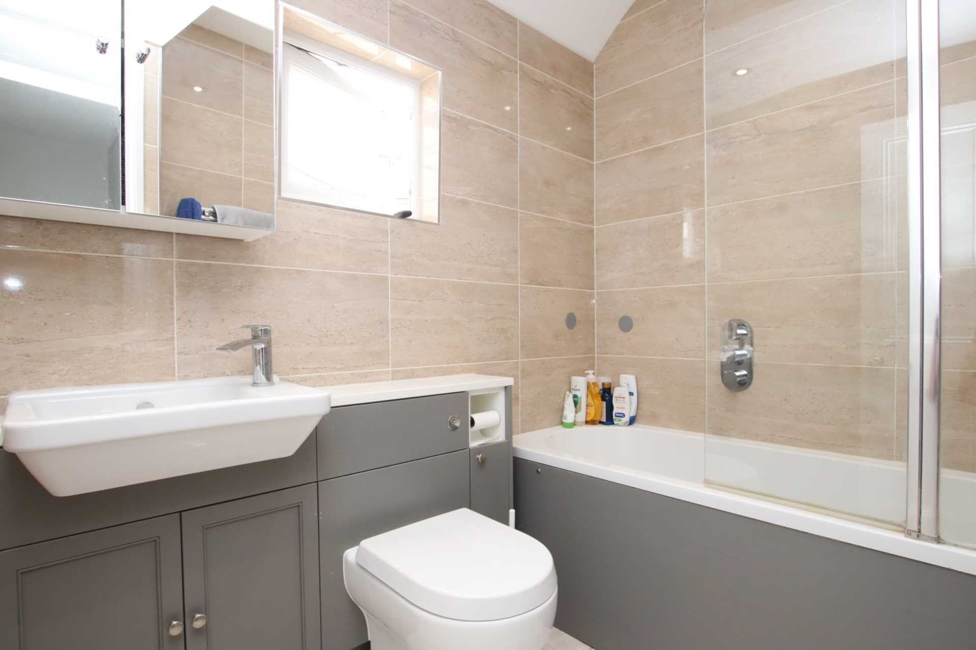 Eastbourne Avenue, BA1, Image 9