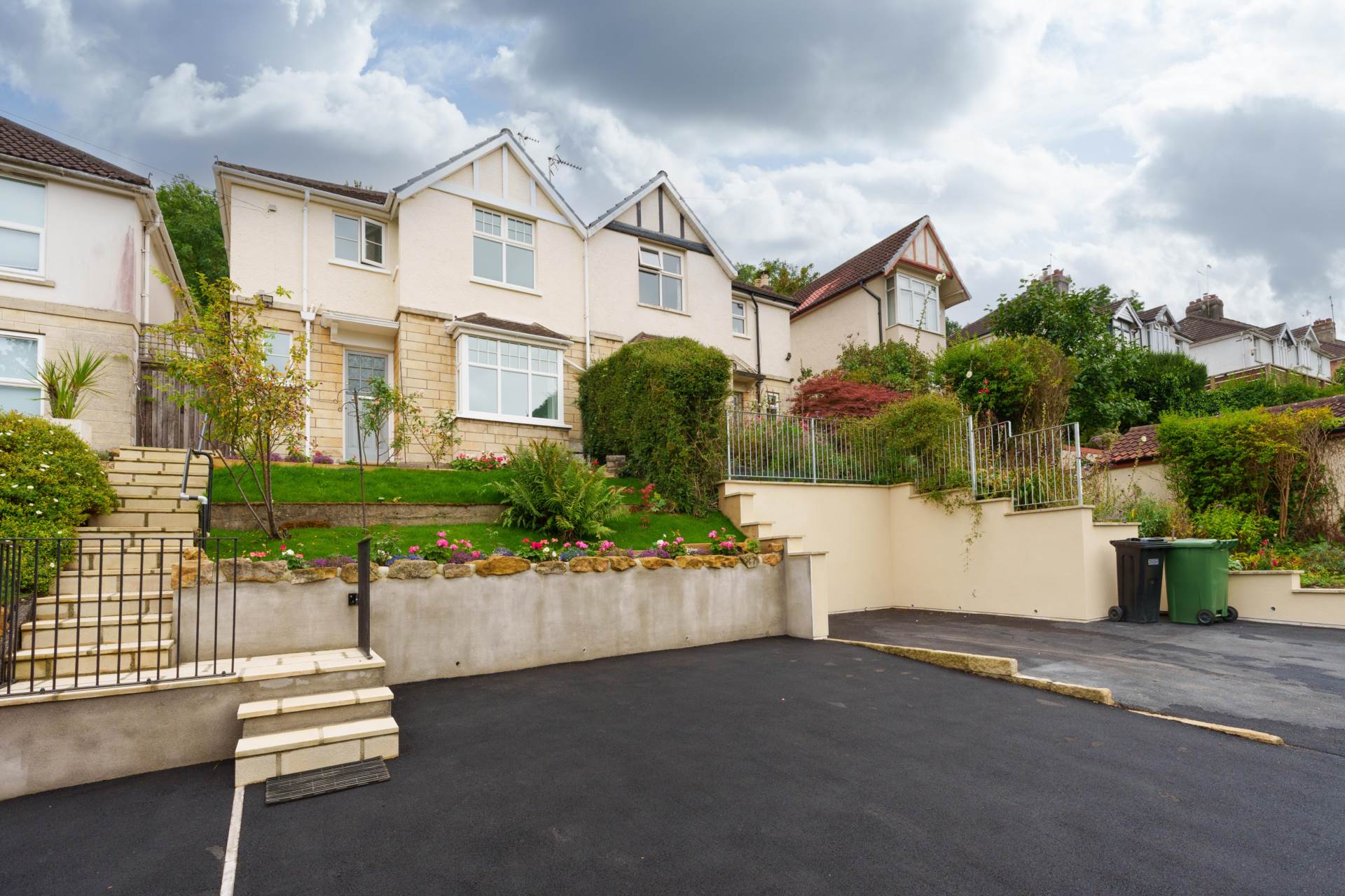 St Georges Hill, Bathampton, Image 1