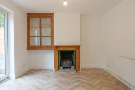St Georges Hill, Bathampton, Image 3