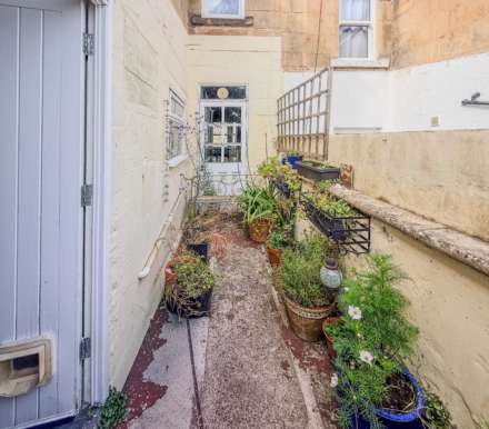Tyning Terrace, Bath, Image 16