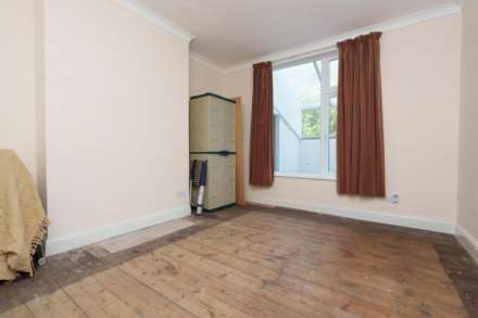 Wellsway, Bath, Image 13