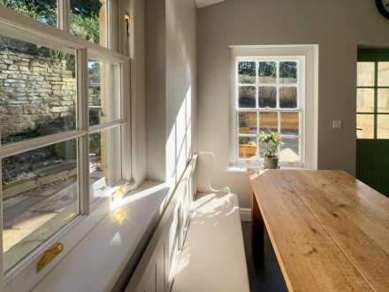 Springfields Cottage, Image 12