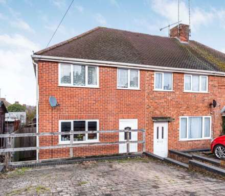 Derwent Avenue, Tilehurst, Image 1