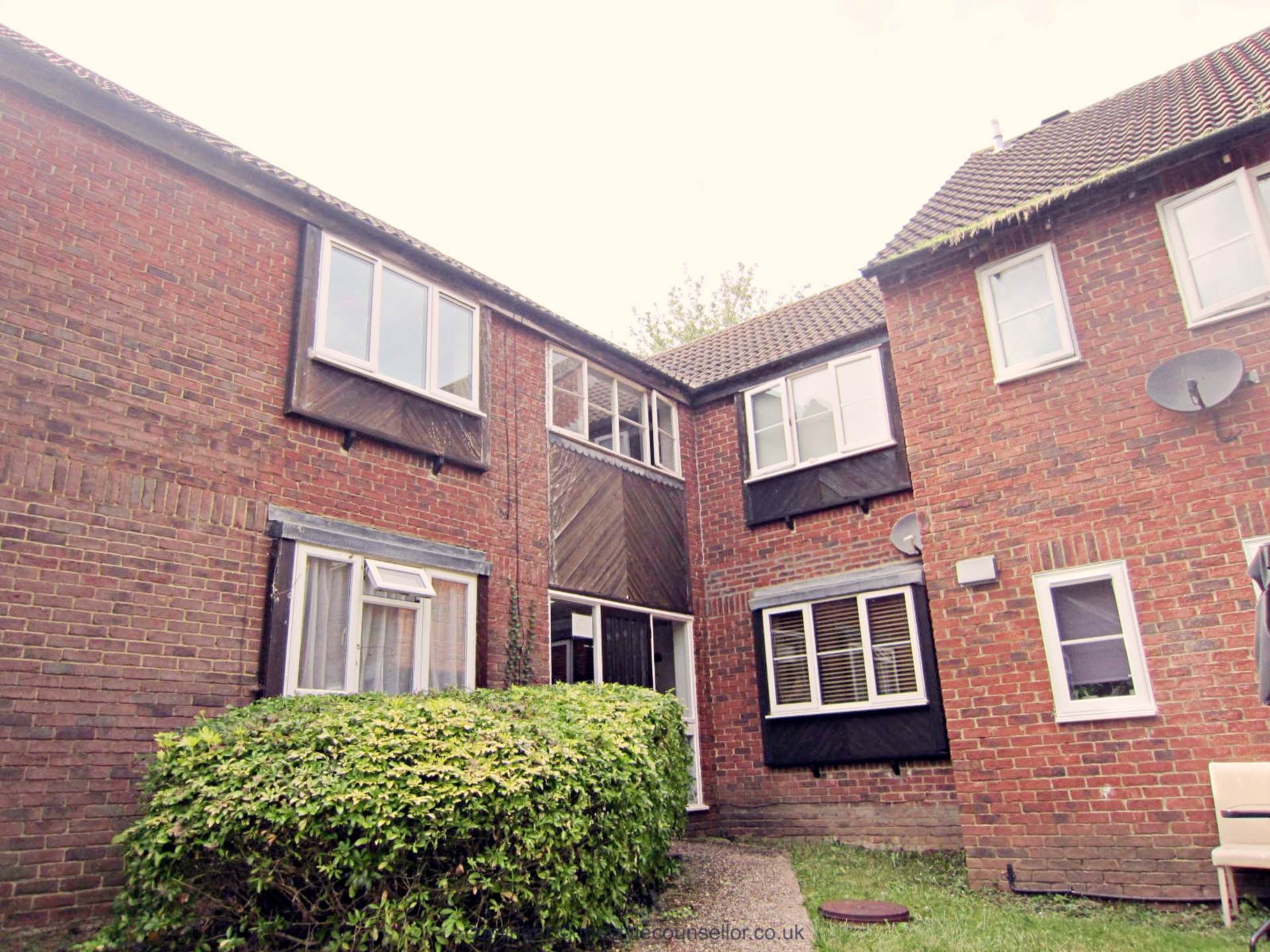 Watersfield Close, Lower Earley, Image 6