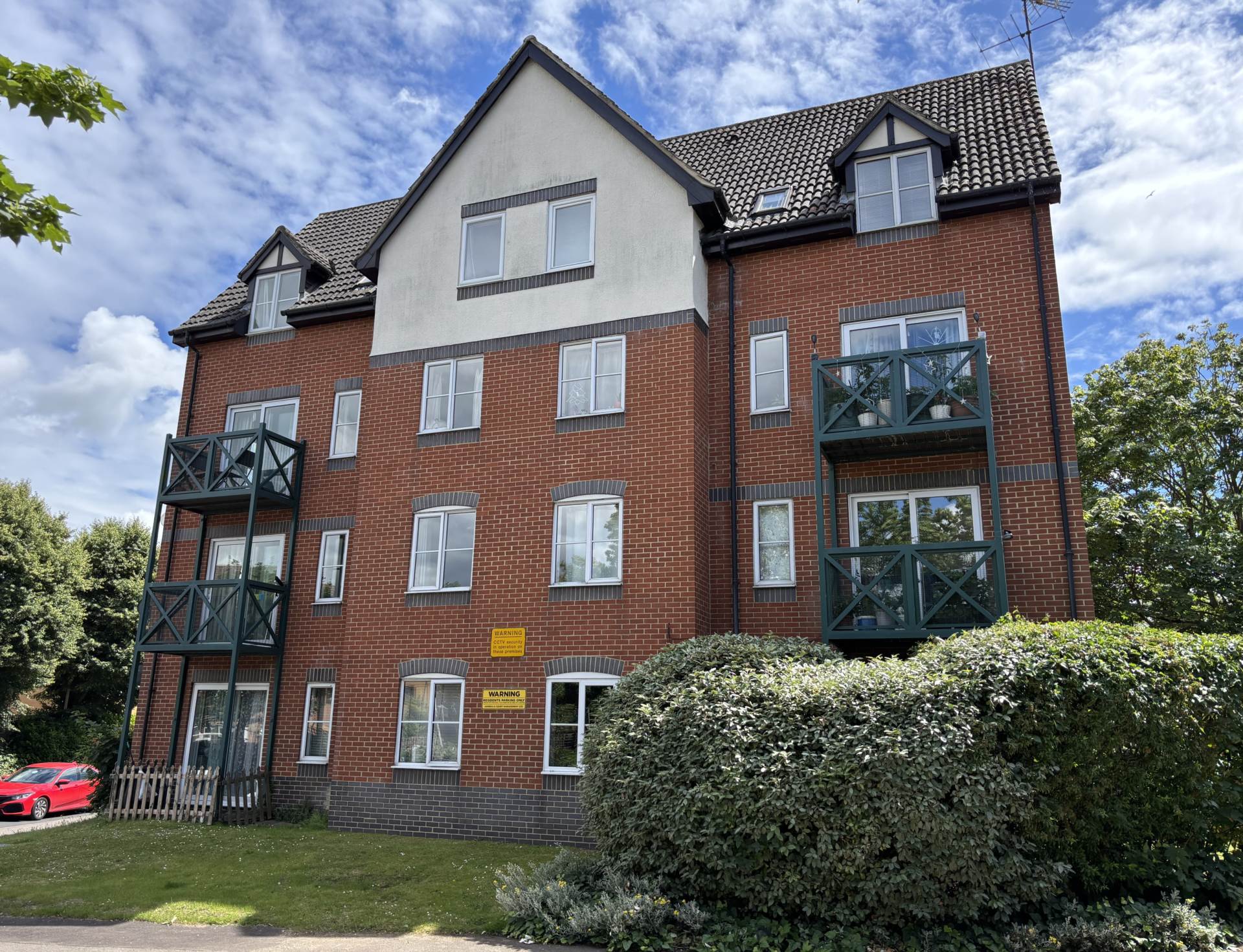 Admirals Court, Rose Kiln Lane, Image 1