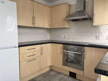 Admirals Court, Rose Kiln Lane, Image 3
