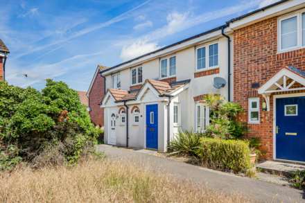 3 Bedroom Terrace, Yeomanry Close, Thatcham